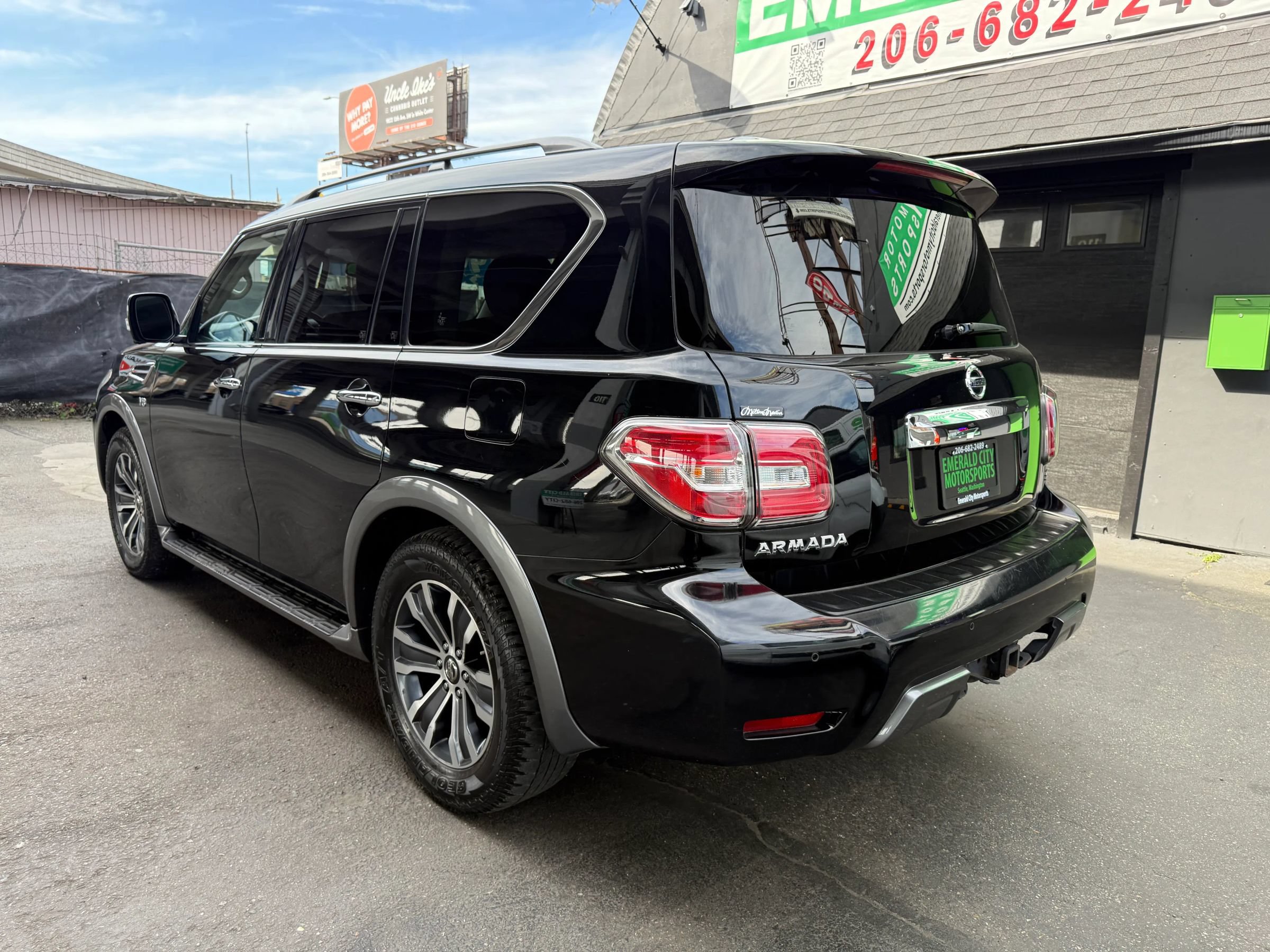 Used 2019 Nissan Armada SL w/ Premium Package AWD/4WD image 3