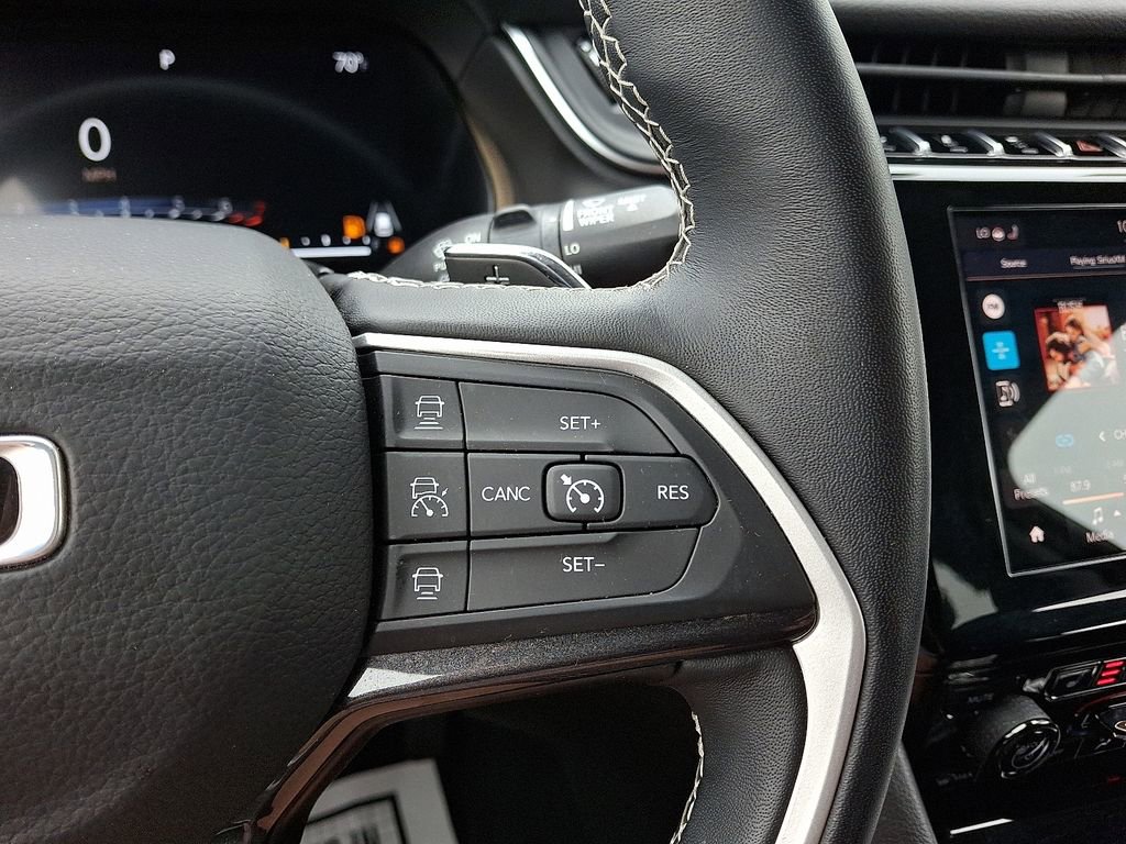 Used 2022 Jeep Grand Cherokee L Laredo w/ Luxury Tech Group I image 22