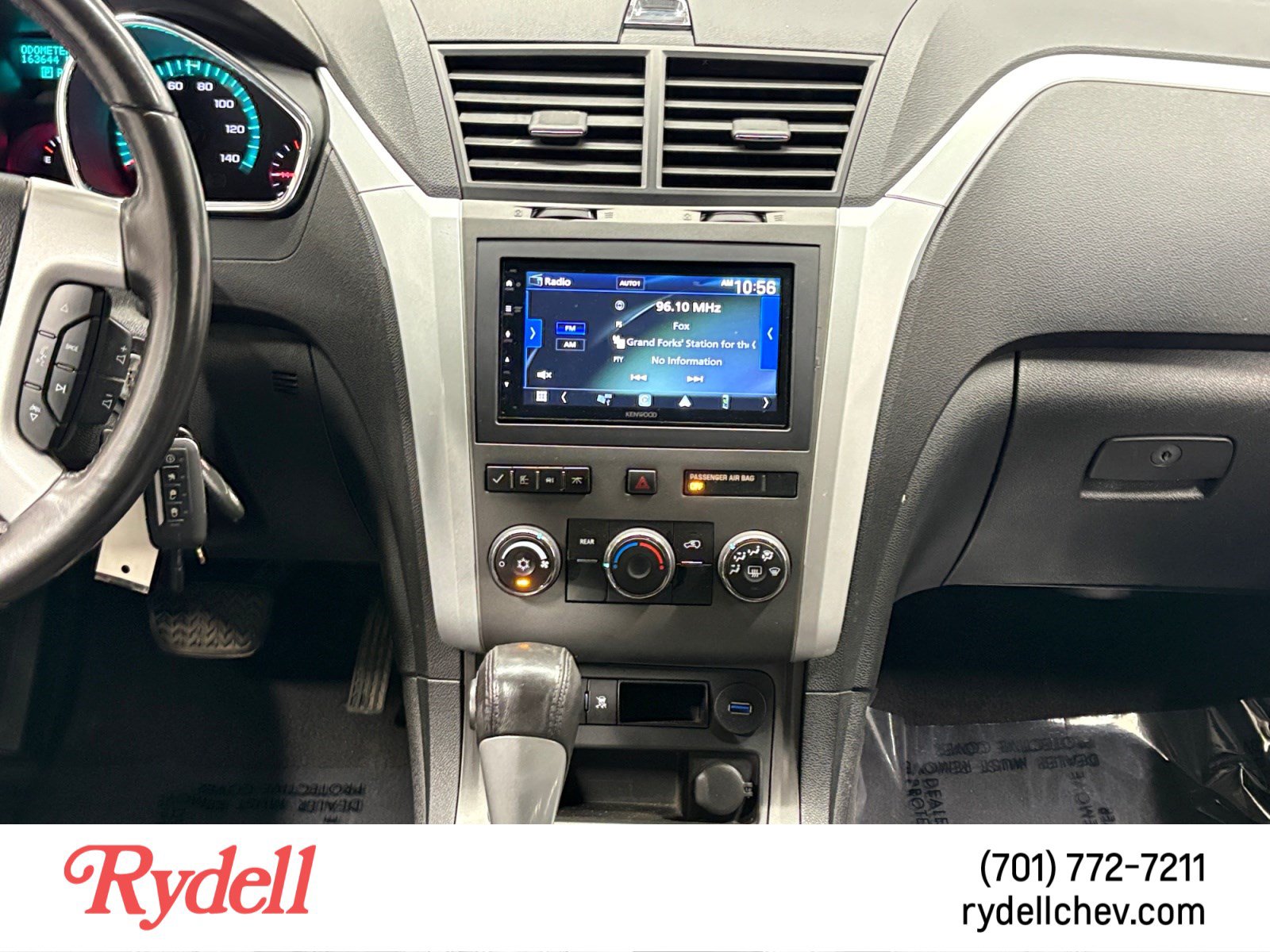 Used 2010 Chevrolet Traverse LT AWD/4WD image 15