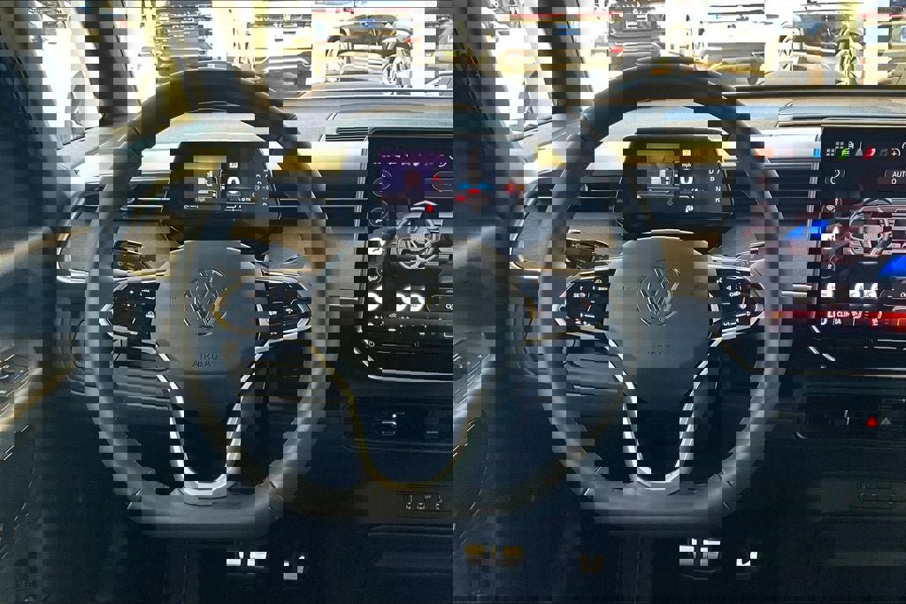 New 2025 Volkswagen ID. Buzz Pro S Plus image 4