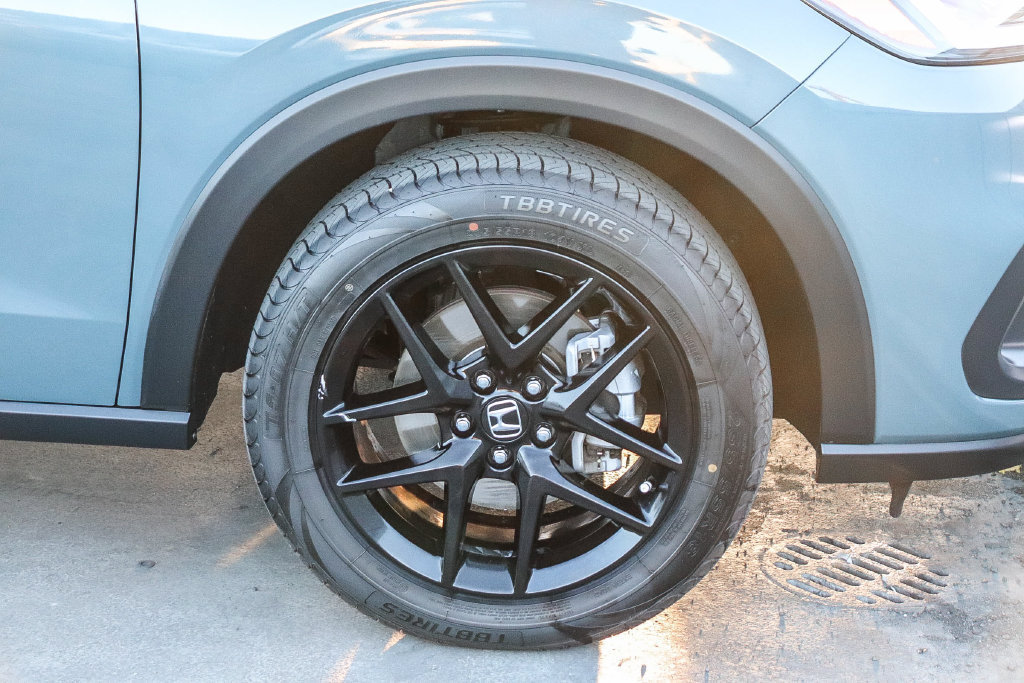 Used 2024 Honda HR-V LX image 11