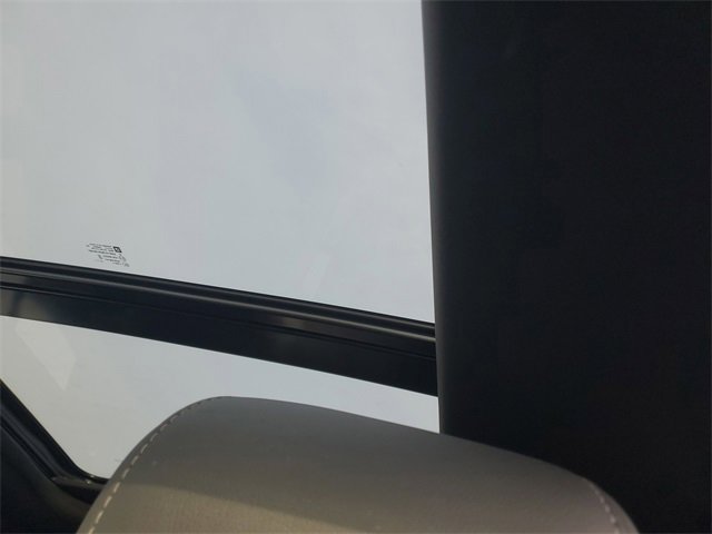 Certified 2023 Cadillac XT4 Premium Luxury w/ Cold Weather Package image 28