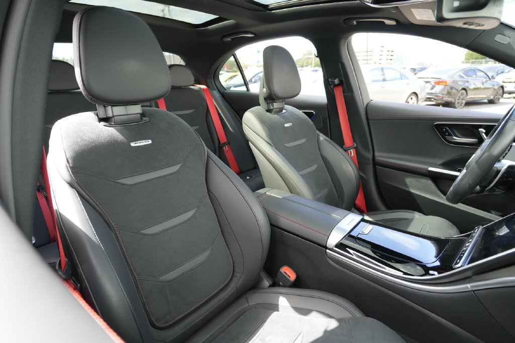 Used 2025 Mercedes-Benz C 43 AMG 4MATIC Sedan w/ AMG Night Package Plus image 36