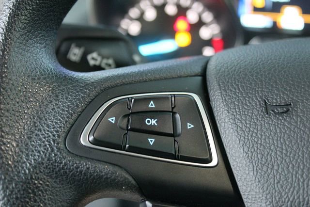 Used 2019 Ford Escape SE w/ Ford Safe & Smart Package image 14