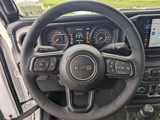 New 2025 Jeep Gladiator Sport image 18