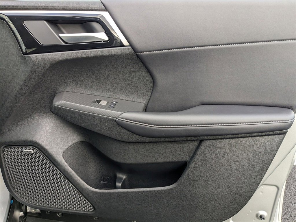 Used 2025 Mitsubishi Outlander SE image 36