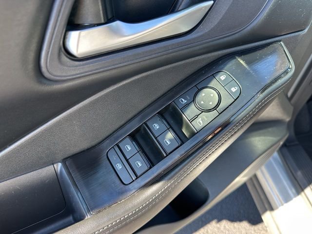 Used 2024 Nissan Rogue SV image 10