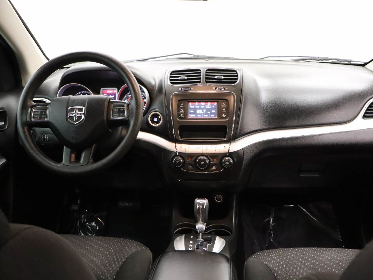 Used 2018 Dodge Journey SXT FWD image 12