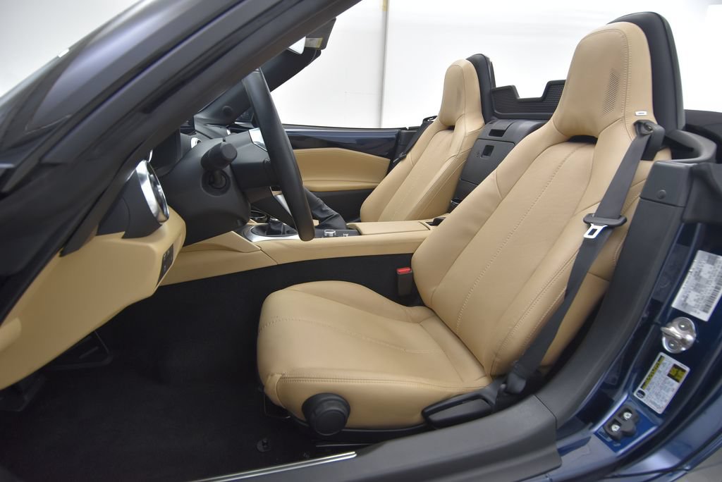 Used 2025 MAZDA MX-5 Miata Grand Touring RWD image 25