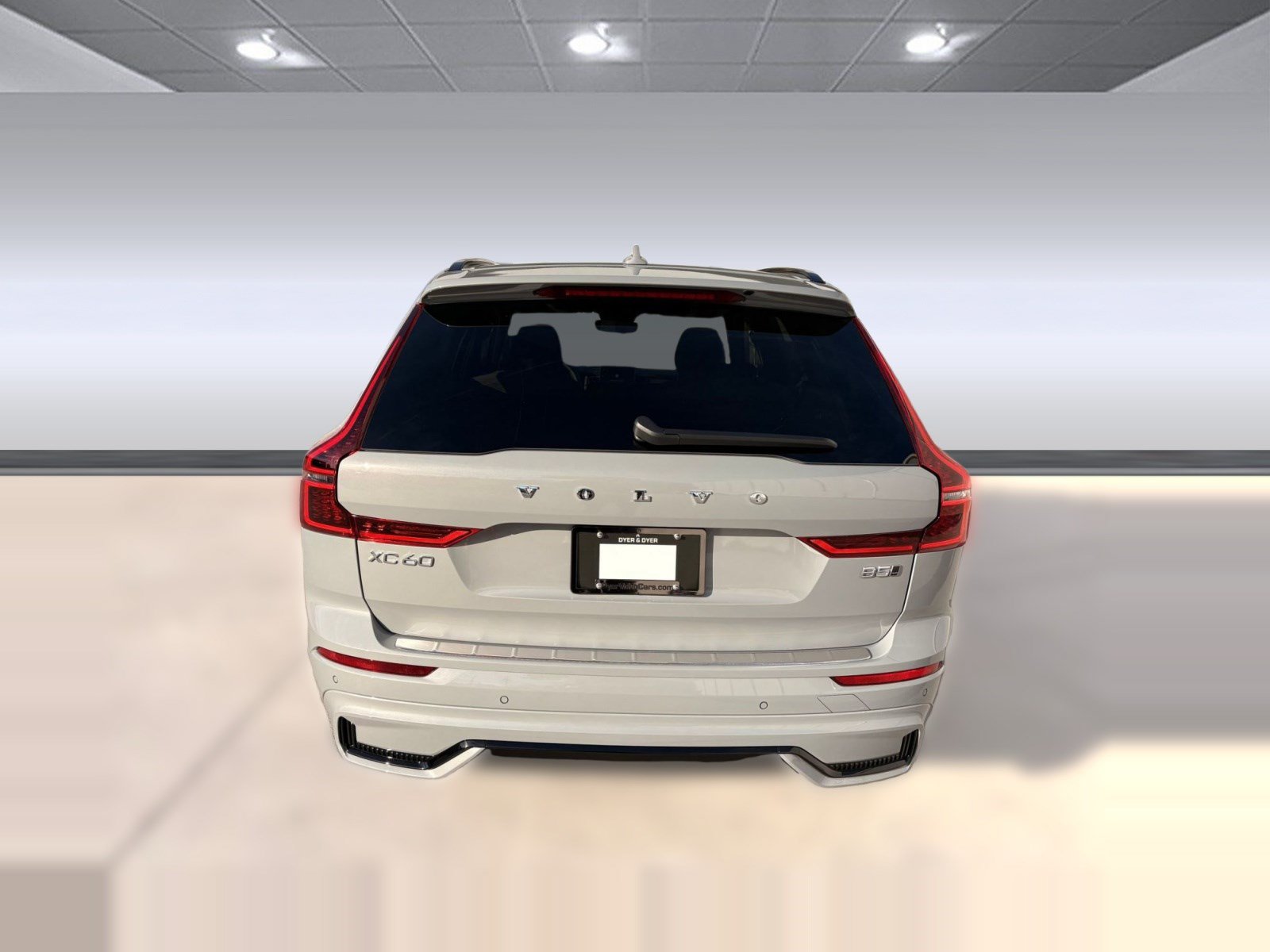 Used 2026 Volvo XC60 B5 Plus w/ Protection Package Premier AWD/4WD image 10