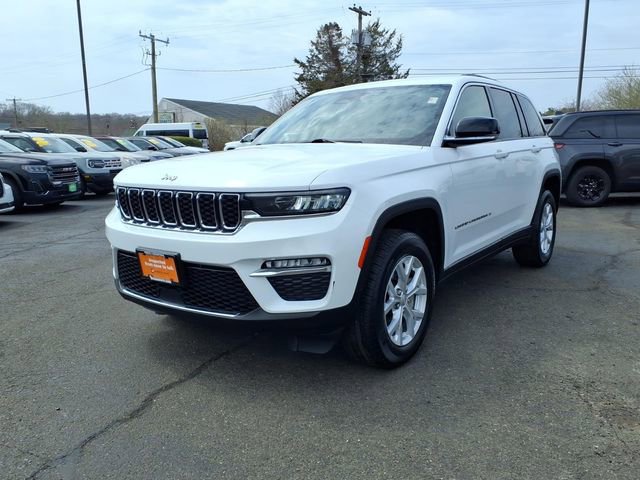 Certified 2023 Jeep Grand Cherokee Limited AWD/4WD image 7