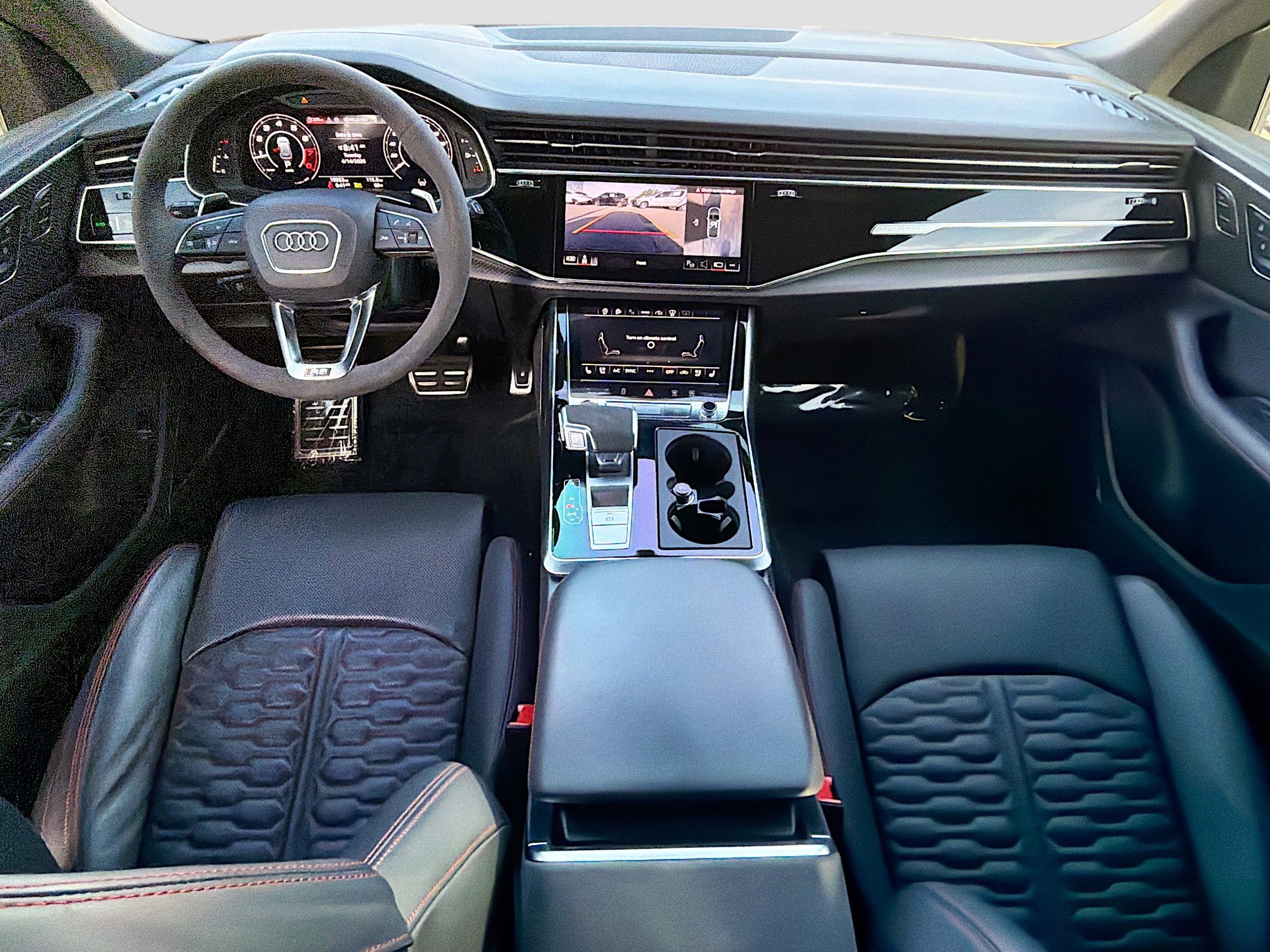 Used 2024 Audi RS Q8 w/ Black Optic Package image 15