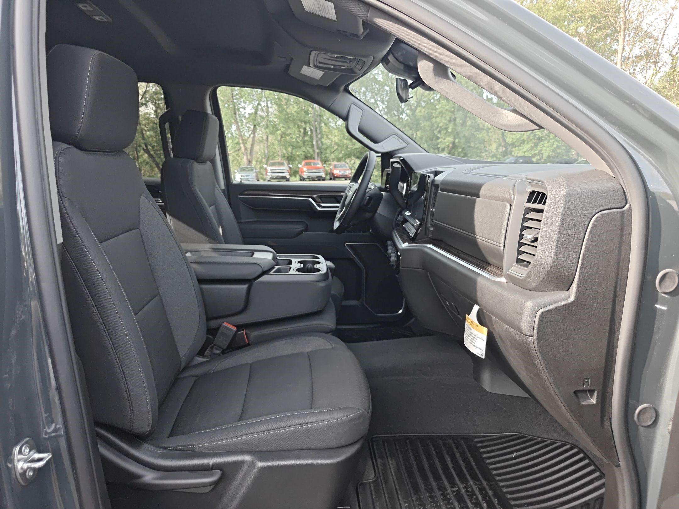 Certified 2026 Chevrolet Silverado 1500 LT AWD/4WD image 29