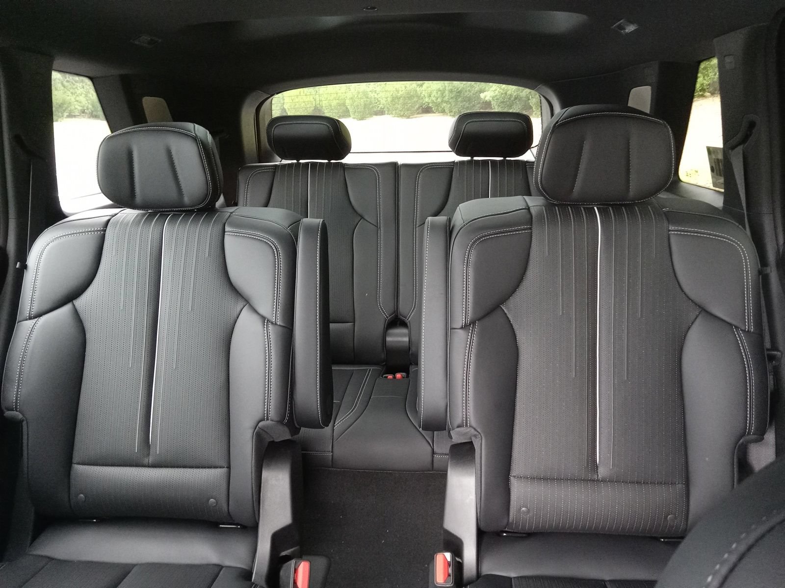 New 2027 Cadillac Vistiq Sport AWD/4WD image 24