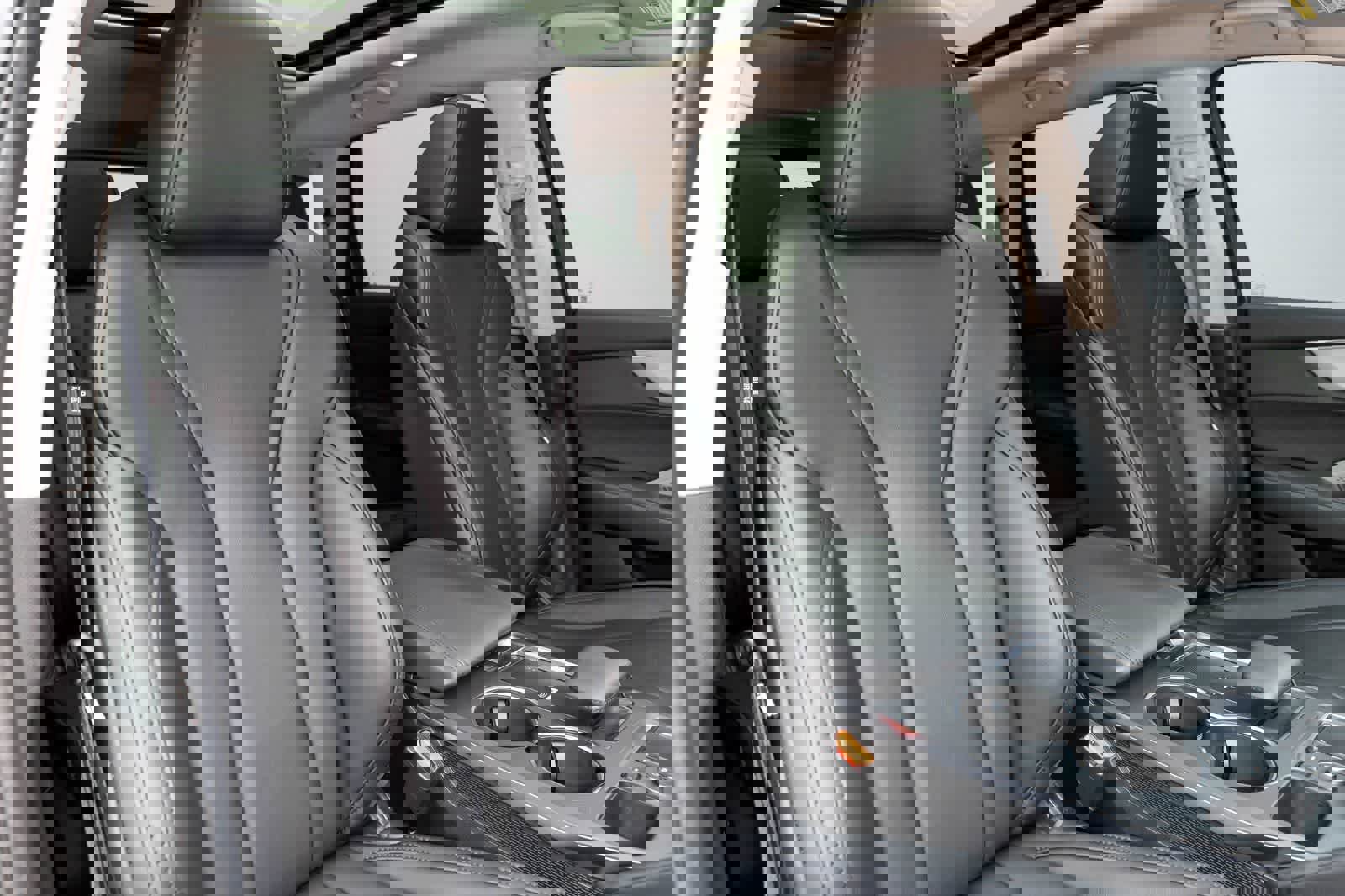 Used 2023 Acura MDX SH-AWD image 19