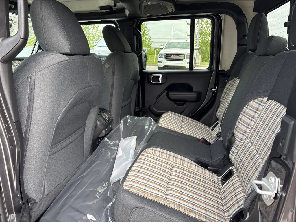 New 2026 Jeep Gladiator Sport AWD/4WD image 10
