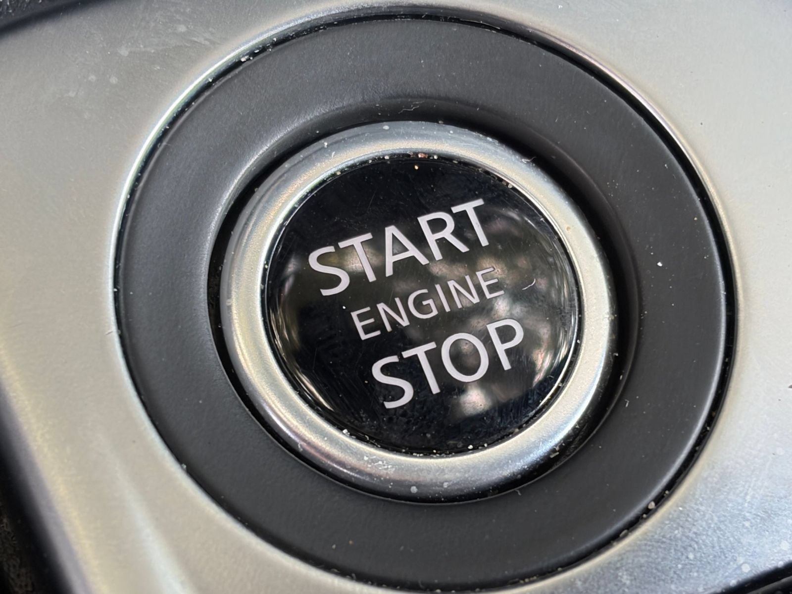 Used 2025 Nissan Sentra SV FWD image 20