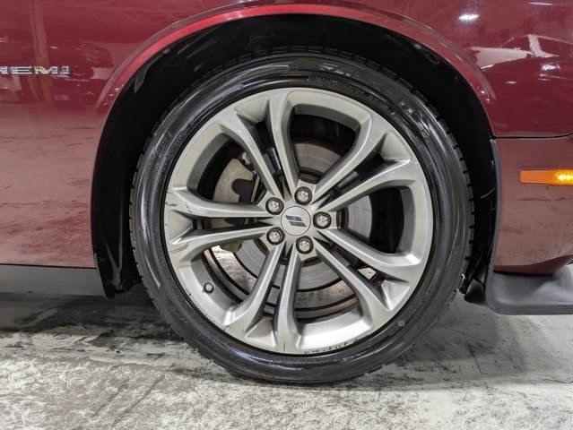 Used 2022 Dodge Challenger R/T RWD image 10