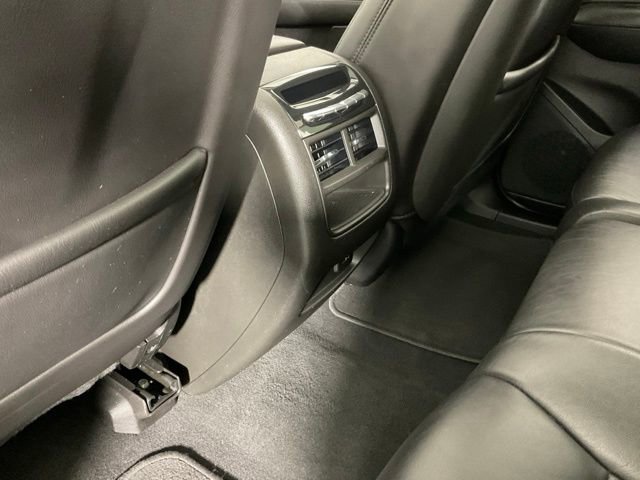 Used 2019 Cadillac XT5 Premium Luxury AWD/4WD image 14
