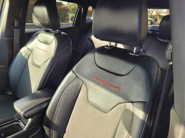 Used 2024 Jeep Compass Trailhawk image 12