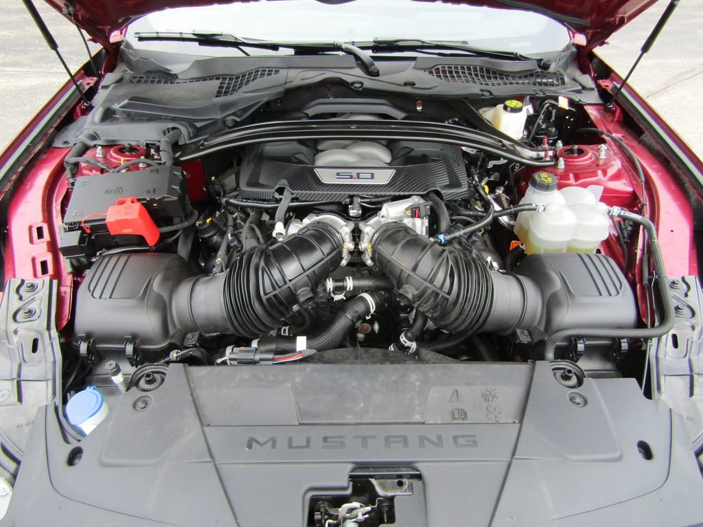 Used 2025 Ford Mustang GT Premium w/ GT Performance Package RWD image 7