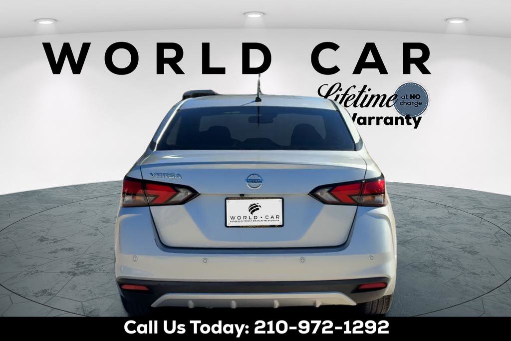 Used 2021 Nissan Versa S image 4
