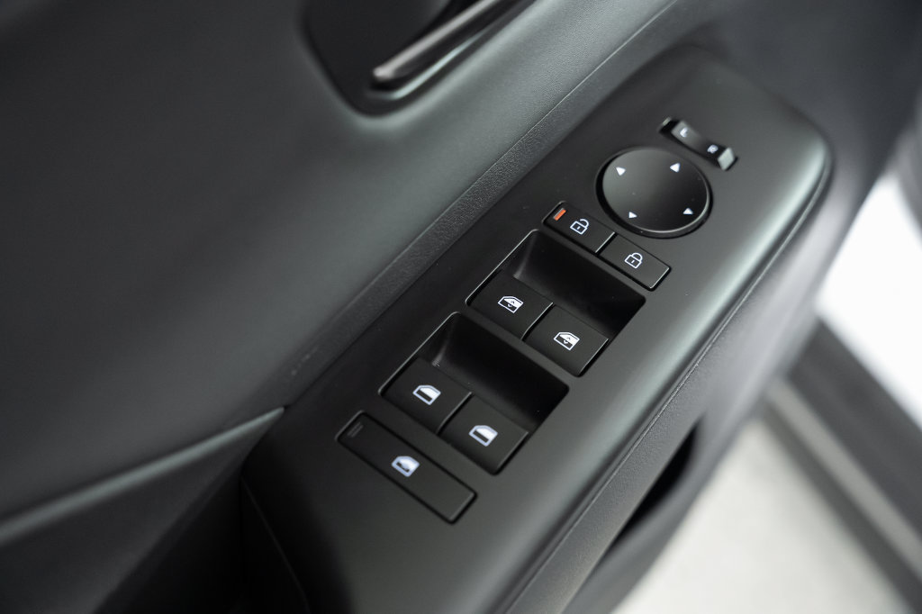 Certified 2024 Hyundai Kona N Line FWD image 35