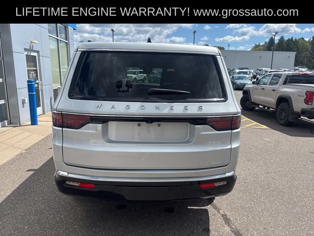 Used 2024 Jeep Wagoneer Series III AWD/4WD image 6