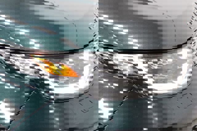 Used 2017 Land Rover Discovery HSE image 6