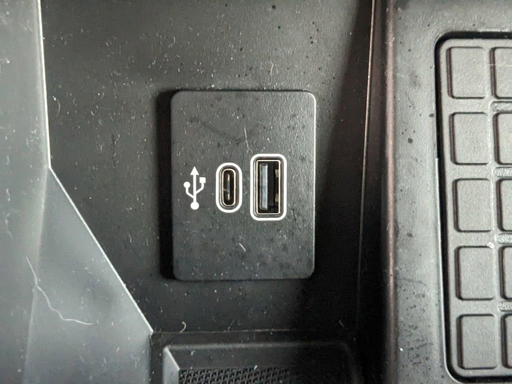 New 2025 Ford F150 Lariat w/ Equipment Group 501A Mid image 25