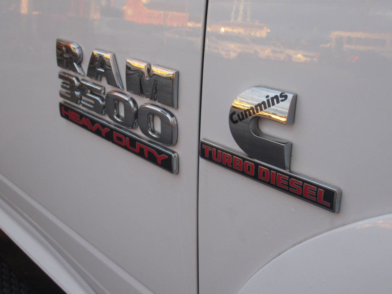 Used 2016 RAM 3500 Laramie image 6