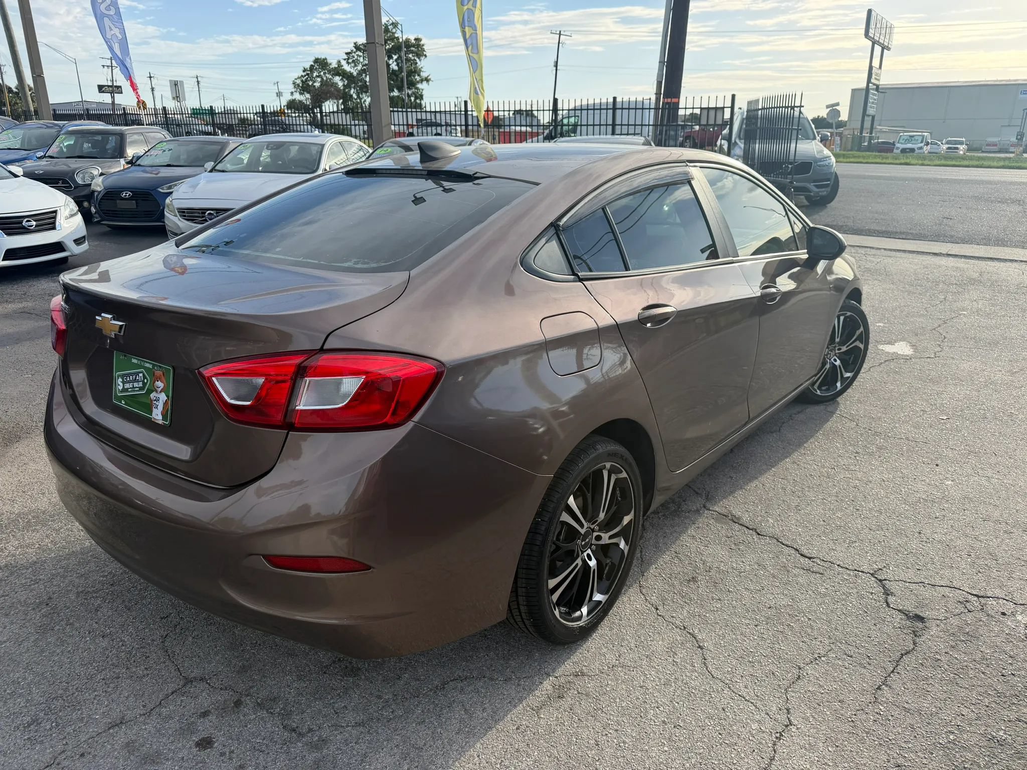 Used 2019 Chevrolet Cruze LS FWD image 3