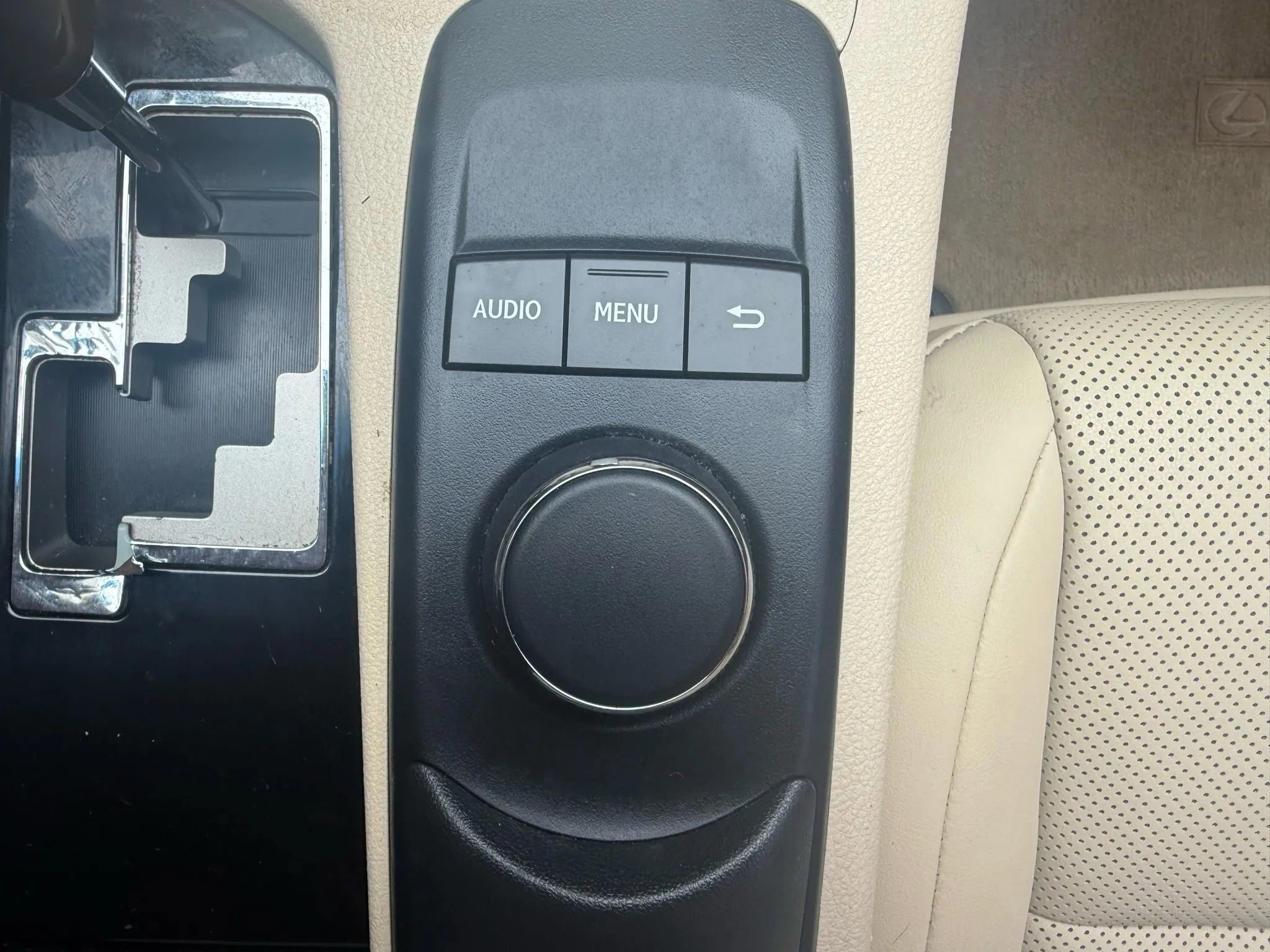 Used 2015 Lexus ES 350 w/ Premium Package FWD image 23