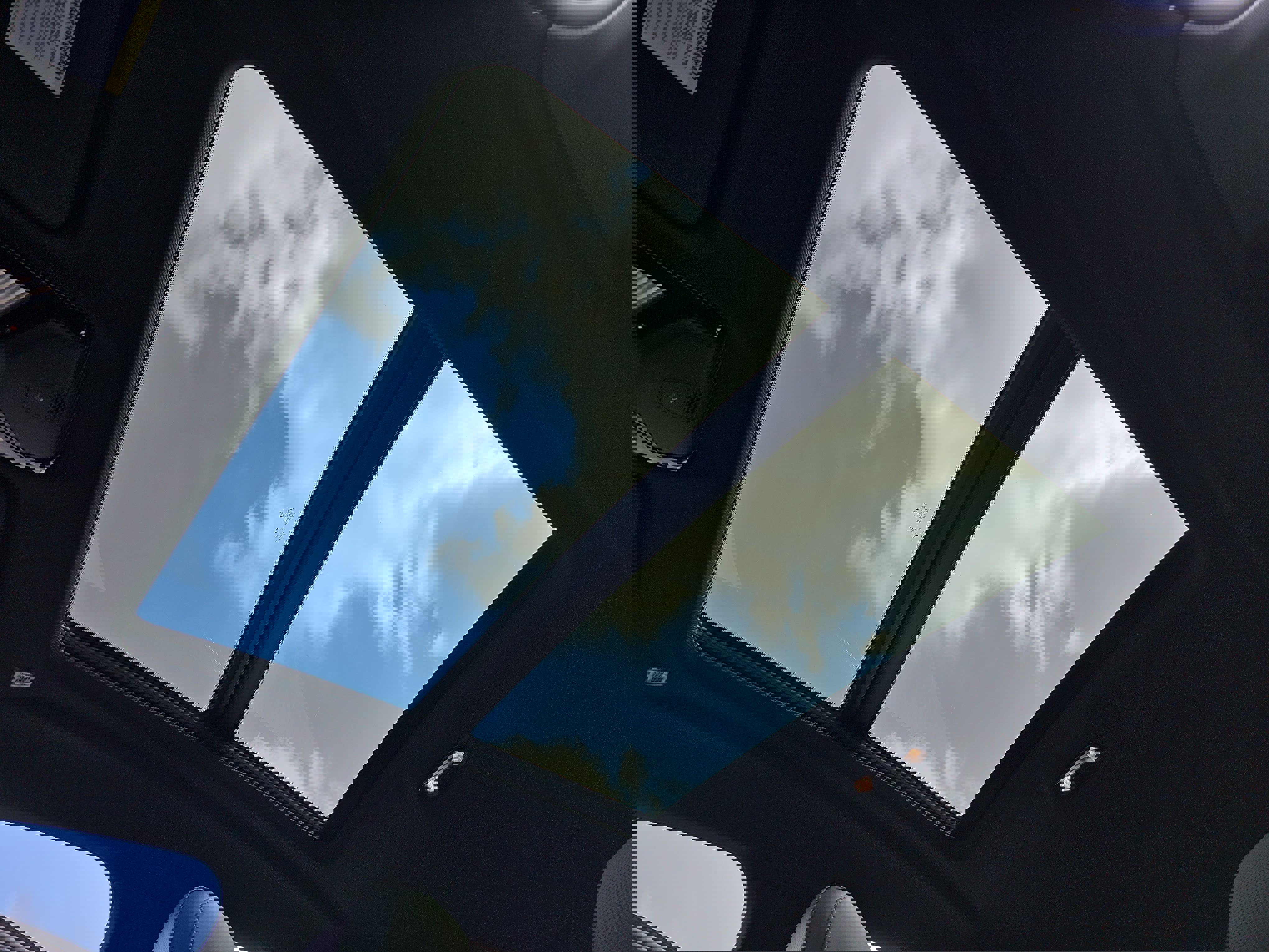 Used 2023 BMW X6 xDrive40i w/ Premium Package AWD/4WD image 30