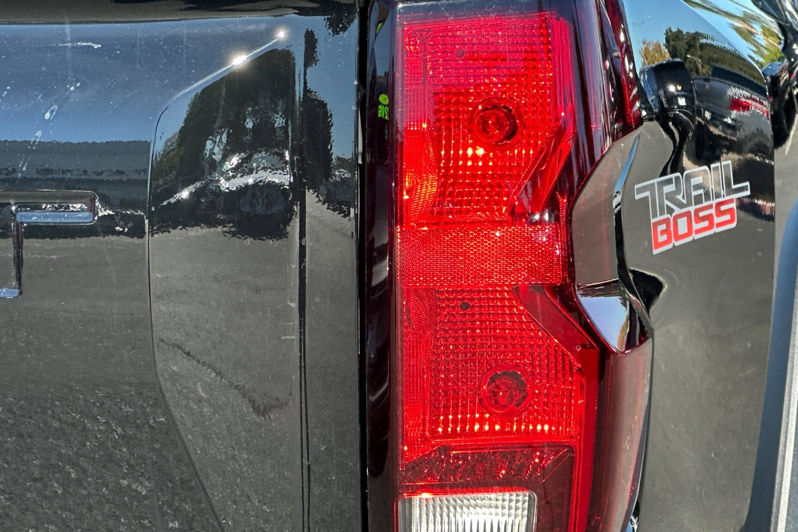 Used 2026 Chevrolet Colorado Trail Boss image 47