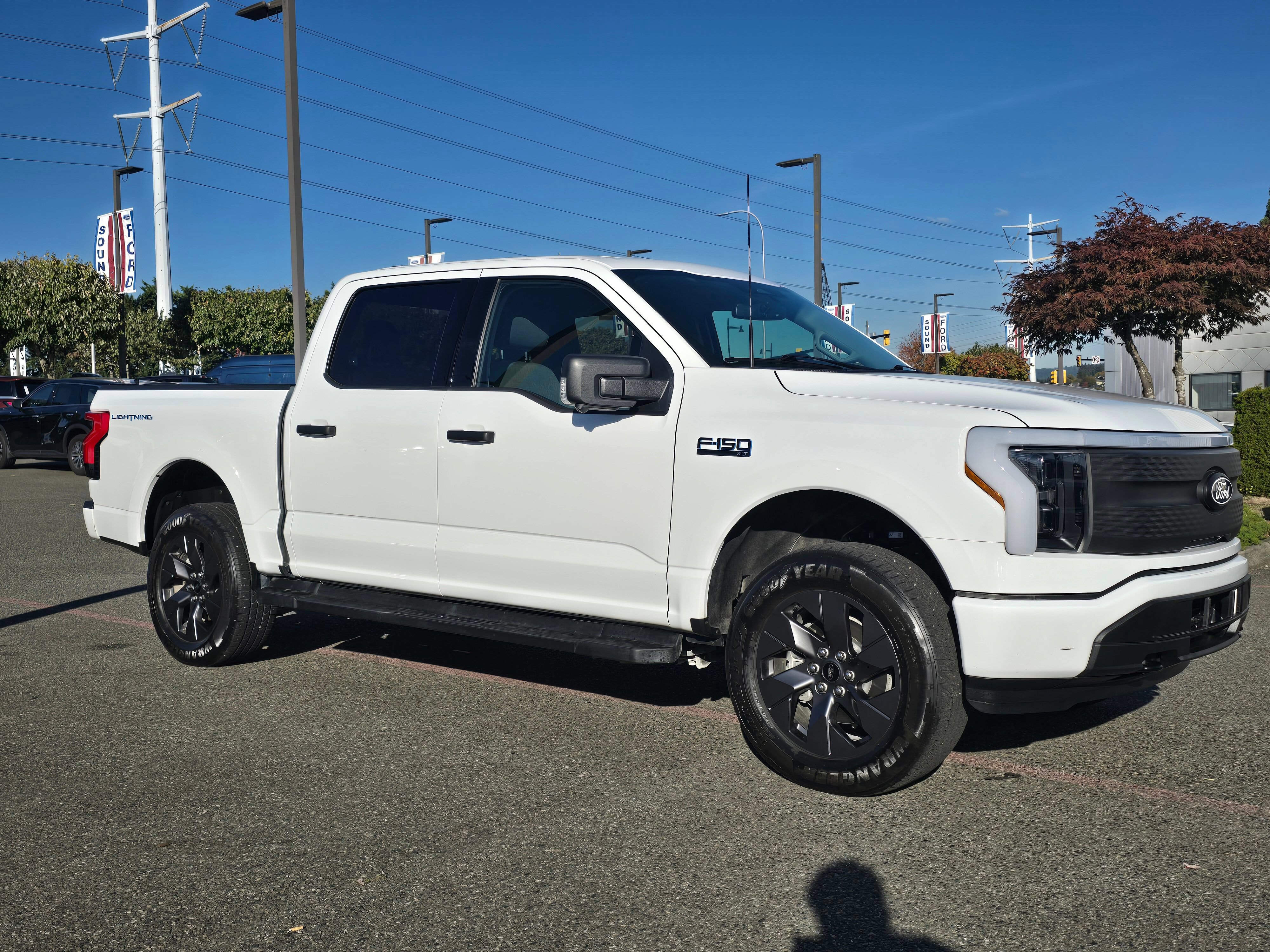 Used 2024 Ford F150 Lightning XLT w/ Max Trailer Tow Package AWD/4WD image 3
