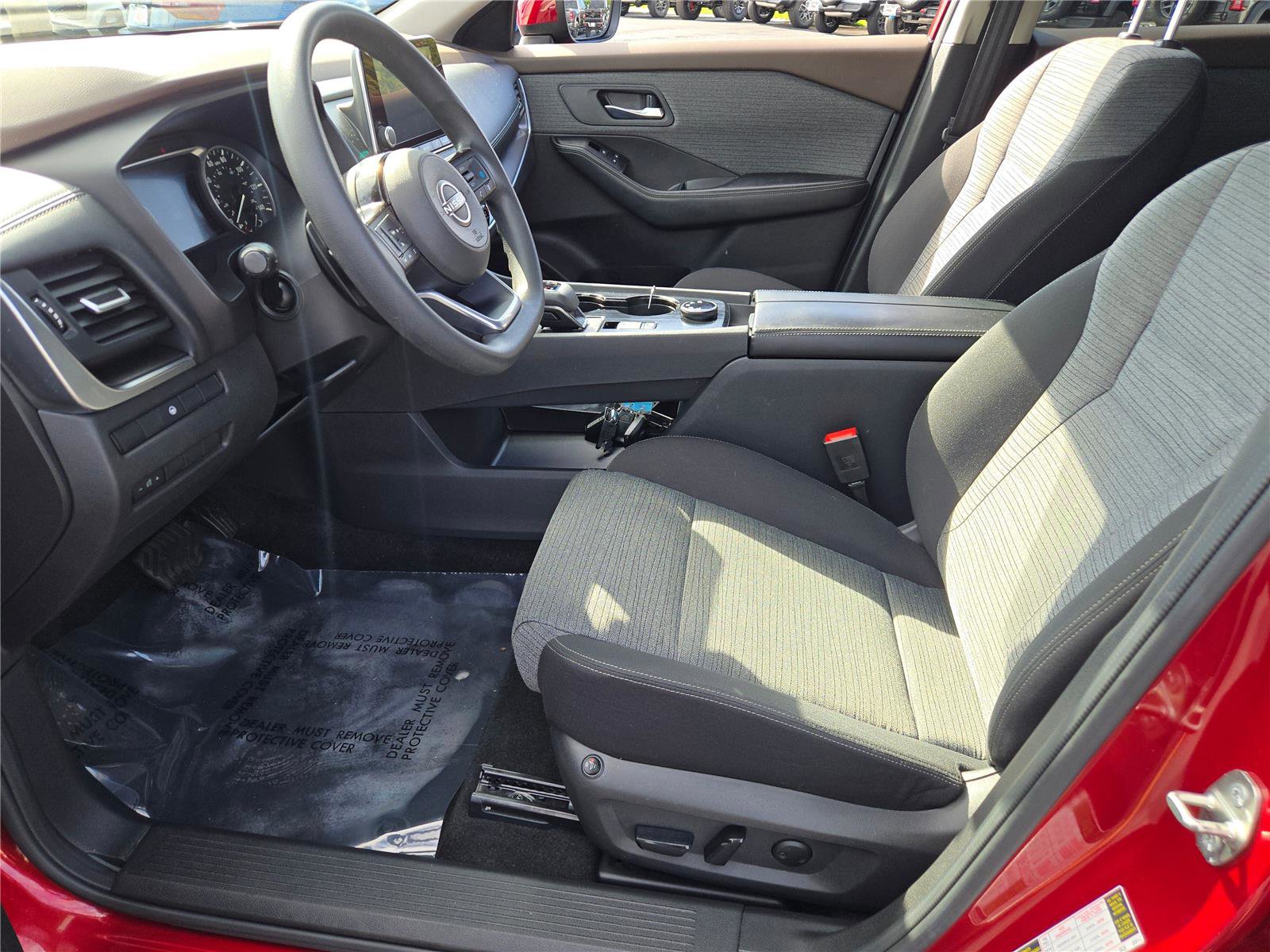 Used 2023 Nissan Rogue SV image 26