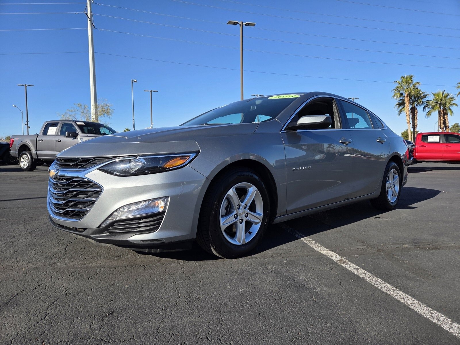 Used 2024 Chevrolet Malibu LT image 2
