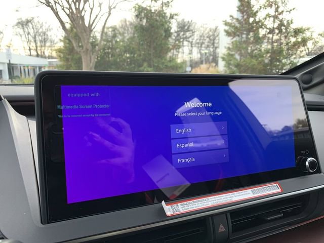 New 2025 Toyota Prius Plug-In Hybrid FWD image 21