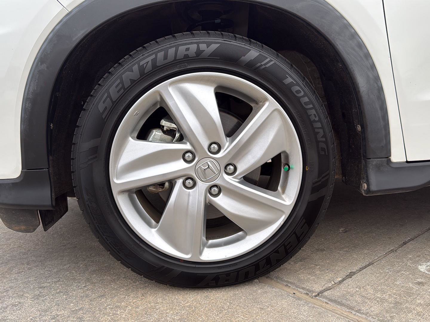 Used 2020 Honda HR-V EX image 10