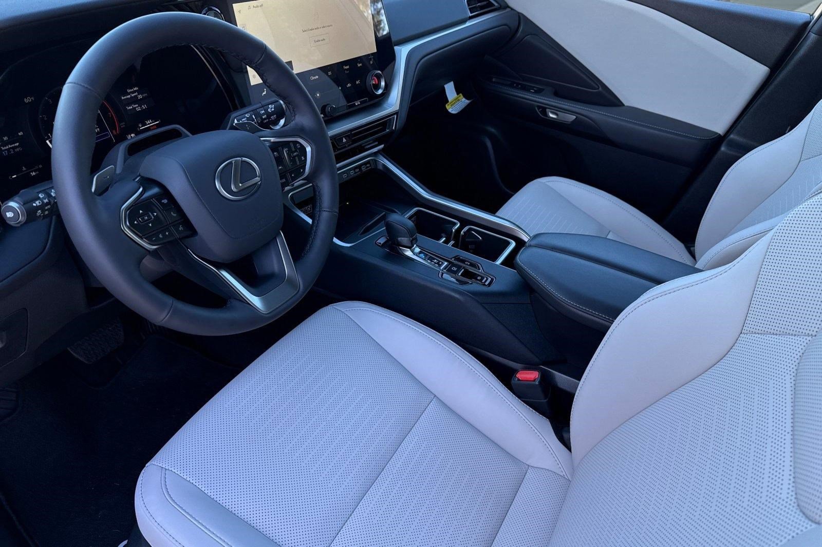 New 2026 Lexus TX 350 FWD image 4