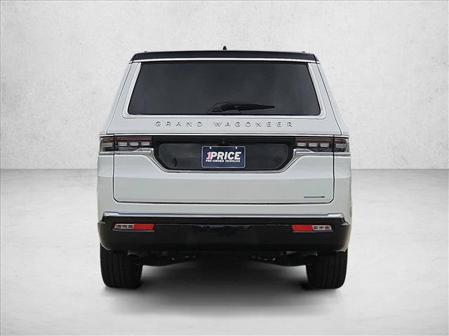 Used 2024 Jeep Grand Wagoneer Series III w/ HD Trailer Tow Package AWD/4WD image 7