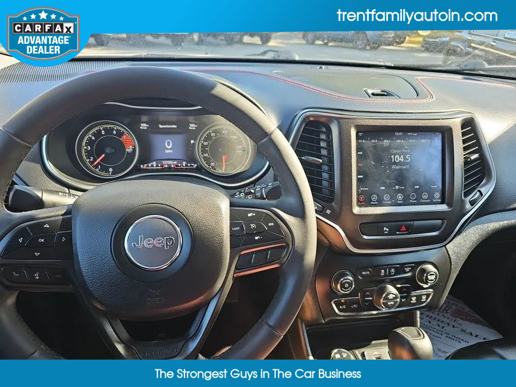 Used 2020 Jeep Cherokee Trailhawk image 18