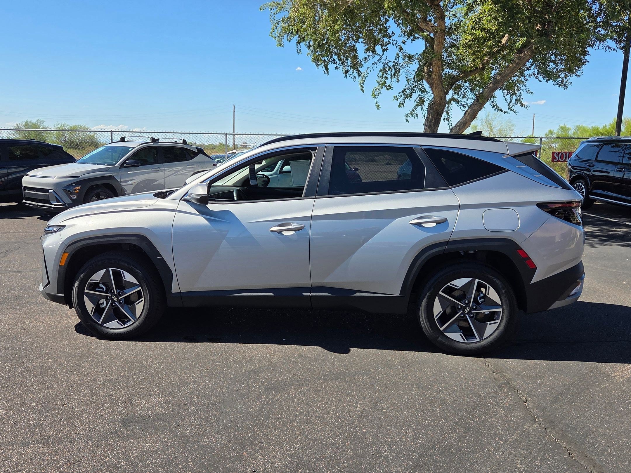 New 2025 Hyundai Tucson SEL image 9