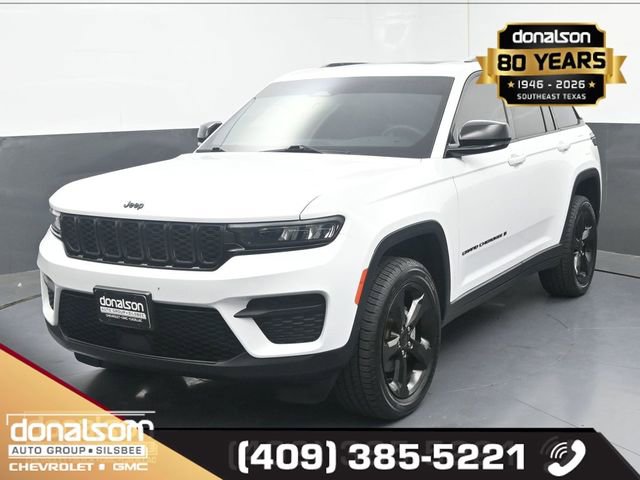 Used 2023 Jeep Grand Cherokee Altitude image 5