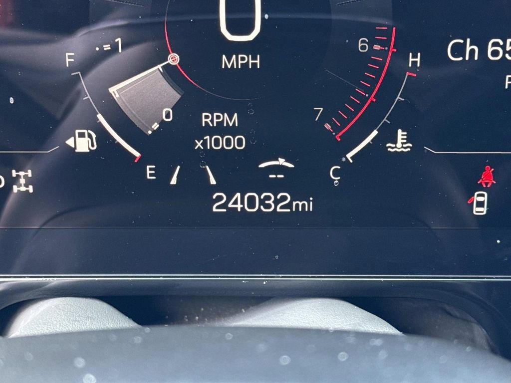 Used 2025 GMC Yukon Denali image 14