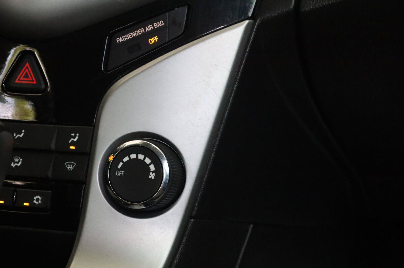 Used 2016 Chevrolet Cruze LS FWD image 32