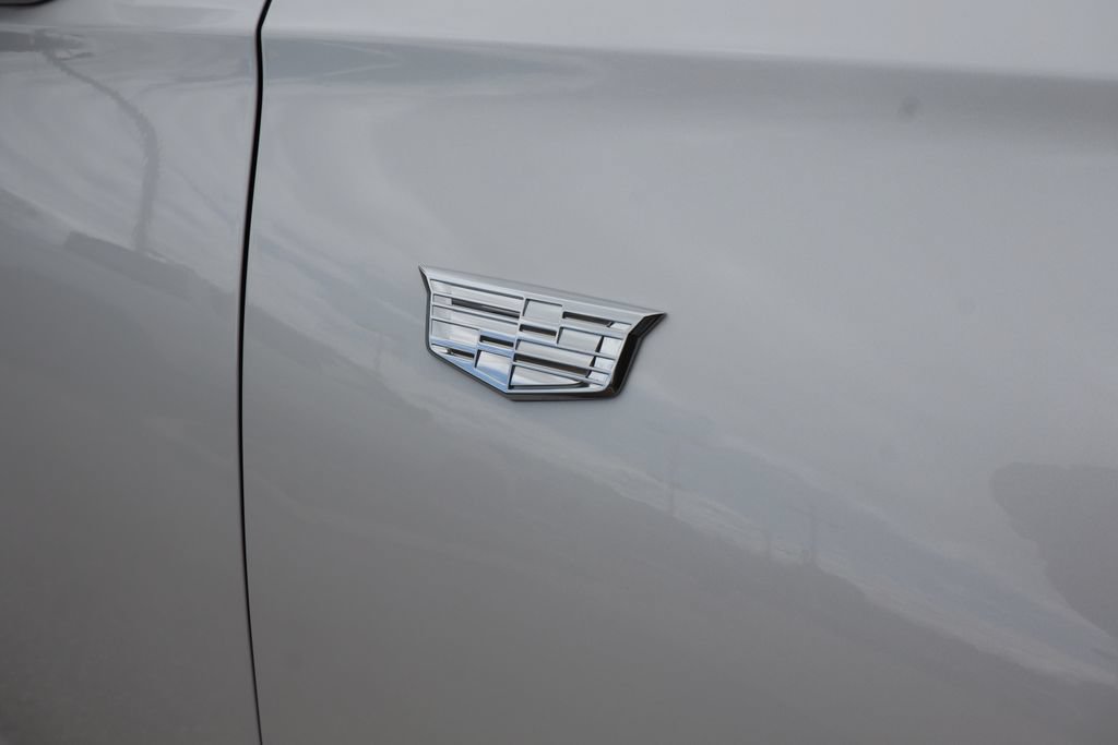 Certified 2024 Cadillac XT6 Sport w/ LPO, Floor Liner Package AWD/4WD image 5