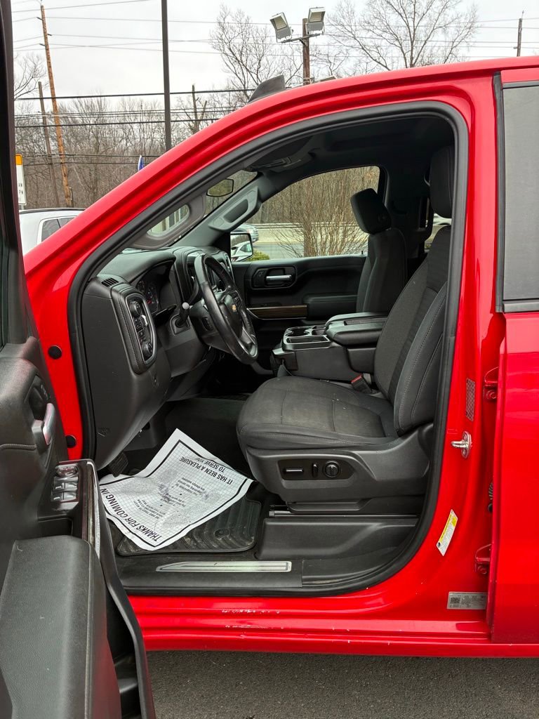 Used 2019 Chevrolet Silverado 1500 LT w/ All-Star Edition image 22