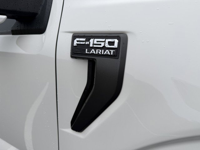 Used 2023 Ford F150 Lariat w/ Max Trailer Tow Package image 4